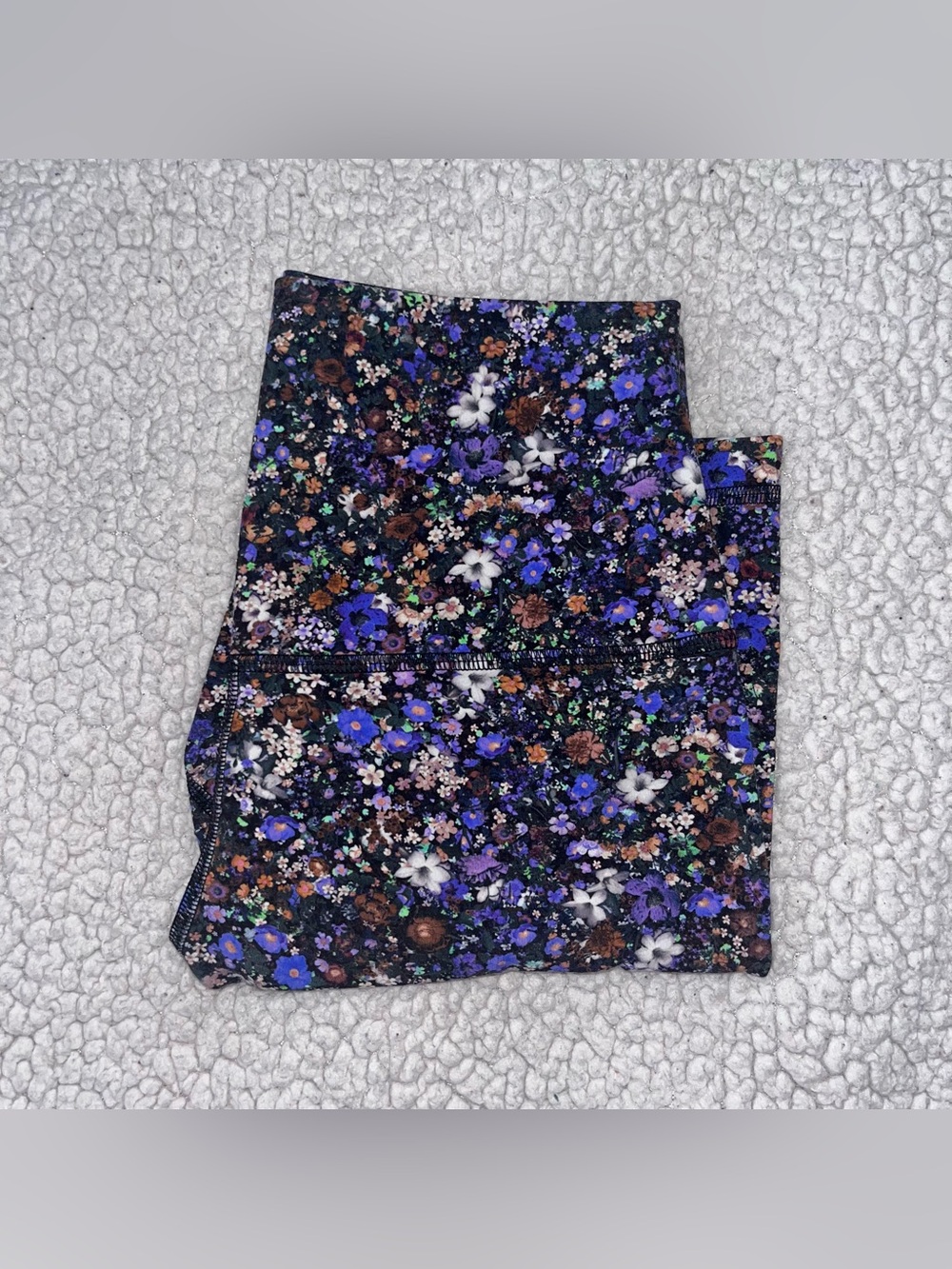 Lululemon Align High Rise Shorts - Picture 7 of 13